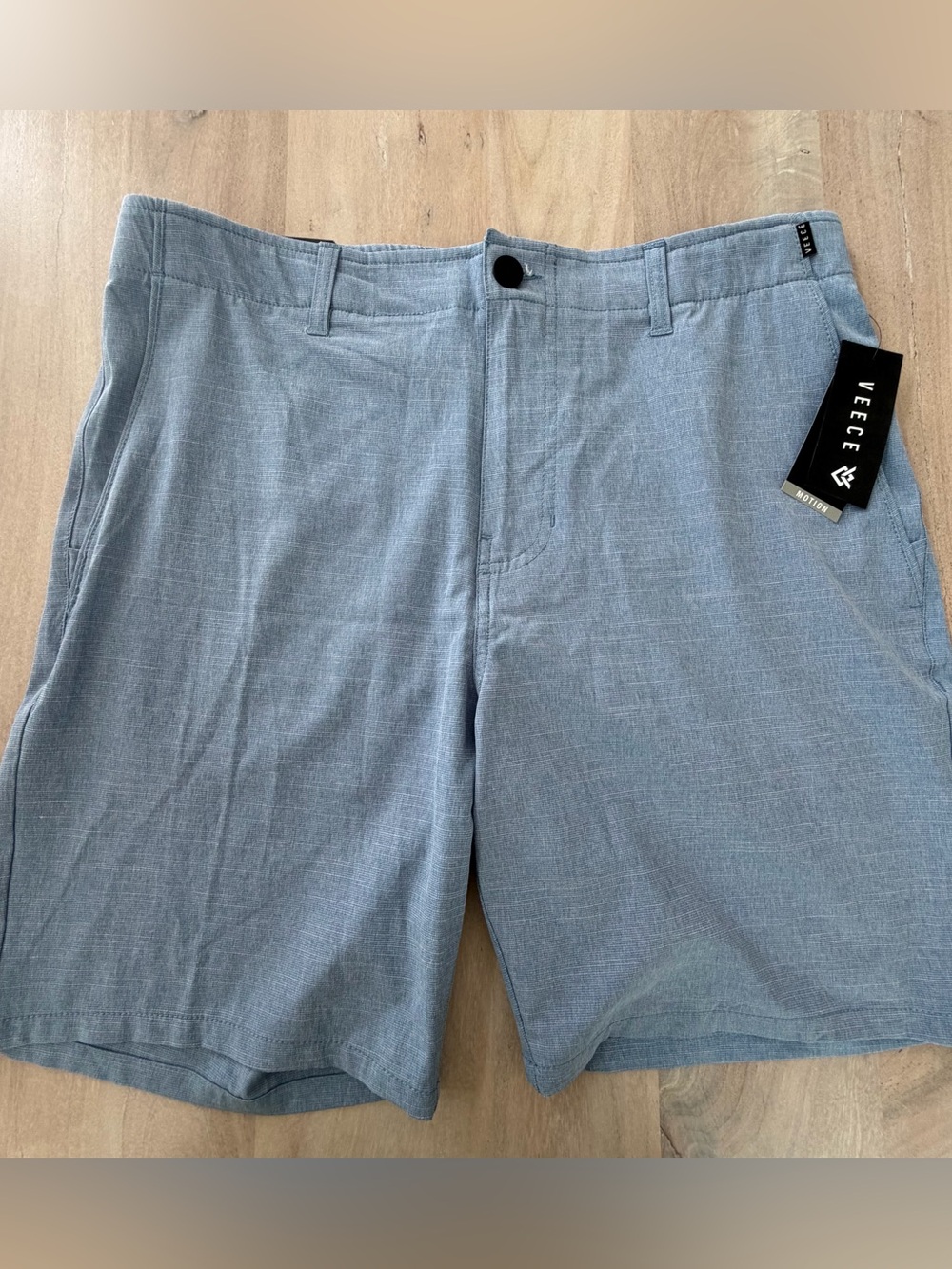 New VEECE The Buckle Men’s Shorts Heathered Blue Size 33 8’’ Inseam